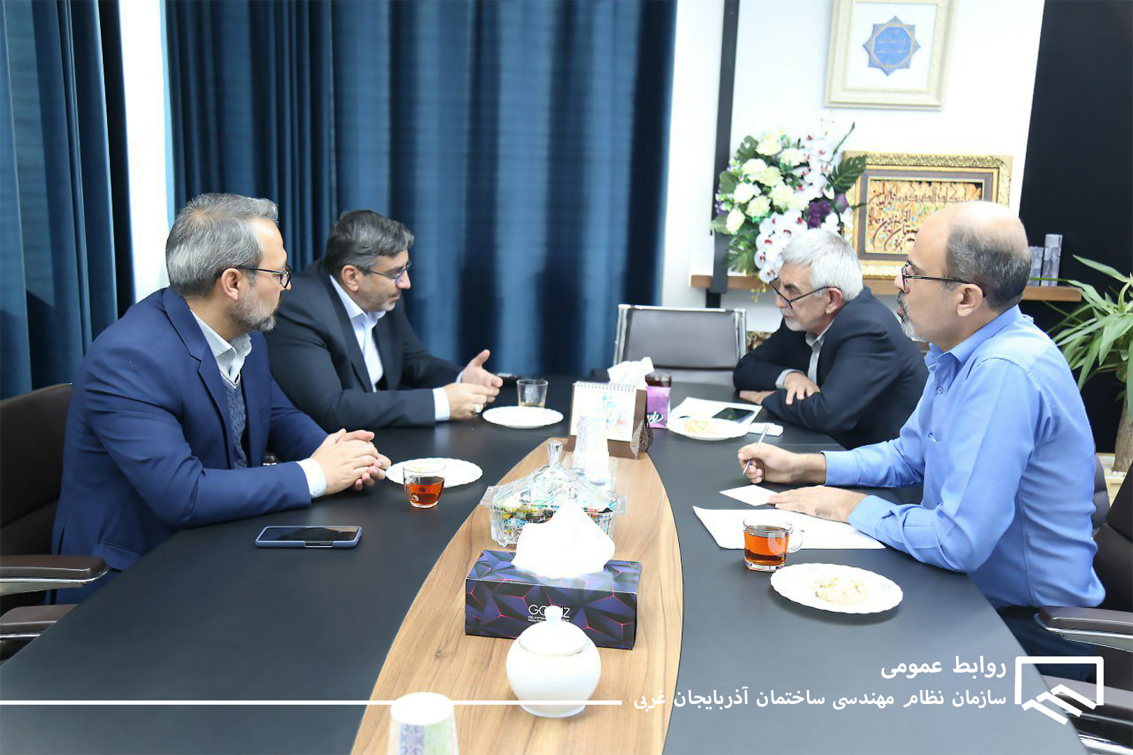  مدیر عامل و معاون شهرک های صنعتی استان با رئیس سازمان نظام مهندسی دیدار کردند.